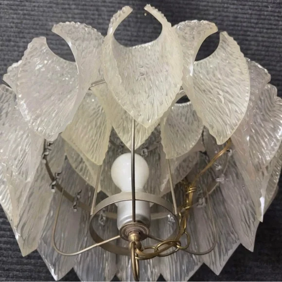 Vintage Hollywood Regency Lucite Hanging Light Pendant Chandelier - Picture 3 of 3